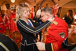 Prinzentref KoenigBrau 2026- 02-02 50  Prinzentreffen in der Brauerei - Auf Initiative von Tobias Ostermann, Verkaufsleiter Ruhrgebiet, und HDK Präsident Michel Jansen lud die König Brauerei in Kooperation mit dem HDK zum Prinzentreffen in den Theodor-König-Keller auf dem Gelände der König Brauerei. Dieser spontanen Einladung folgten die Tollitäten aus Essen, Oberhausen und Moers. Prinz Toni I. erwies sich als sympathischer Co-Gastgeber bei diesem unterhaltsamen Abend. : DVPJ, Toni I, Jules I., Prinz Karneval, Prinz, Prinzessin Aileen I., Hofmarschälle, Page, Pagen, Paginnen, HDK, Duisburg, Karneval, Helau, Tollität, Event, Session 2025, Session 2025, HDK Duisburg, Hauptausschuss, Hauptausschuss Karneval Duisburg, Duisburg ist echt