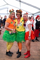 03 HDK Festzelt 2026-02-12 11  Alweiber-Tour, 12. Februar - Eine karnevalistische „Stadtrundfahrt“ an diesem veregneten Donnerstag. : DVPJ, Toni I, Jules I., Prinz Karneval, Prinz, Prinzessin Aileen I., Hofmarschälle, Page, Pagen, Paginnen, HDK, Duisburg, Karneval, Helau, Tollität, Event, Session 2025, Session 2025, HDK Duisburg, Hauptausschuss, Hauptausschuss Karneval Duisburg, Duisburg ist echt