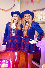 04 Seniorenk CURATA DIN  2026-02-14 05  Am Nelkensamstag, 14. Februar - Nach dem Wecken der Kinderprinezcrew, dem Besuch des Kinderkarnevalszugs in Hamborm und des Biwaks der Ehrengarde mit der Bürgergarde vor dem Forum, standen dann die letzten Saalveranstaltungen am Abend auf dem Programm. Wir bedanken uns nochmals für die tollen Geschenke die wir dort erhalten haben. : DVPJ, Toni I, Jules I., Prinz Karneval, Prinz, Prinzessin Aileen I., Hofmarschälle, Page, Pagen, Paginnen, HDK, Duisburg, Karneval, Helau, Tollität, Event, Session 2025, Session 2025, HDK Duisburg, Hauptausschuss, Hauptausschuss Karneval Duisburg, Duisburg ist echt