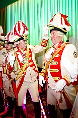 07 Funkenparty RoteFunken 2026-02-14 DSC05867  Am Nelkensamstag, 14. Februar - Nach dem Wecken der Kinderprinezcrew, dem Besuch des Kinderkarnevalszugs in Hamborm und des Biwaks der Ehrengarde mit der Bürgergarde vor dem Forum, standen dann die letzten Saalveranstaltungen am Abend auf dem Programm. Wir bedanken uns nochmals für die tollen Geschenke die wir dort erhalten haben. : DVPJ, Toni I, Jules I., Prinz Karneval, Prinz, Prinzessin Aileen I., Hofmarschälle, Page, Pagen, Paginnen, HDK, Duisburg, Karneval, Helau, Tollität, Event, Session 2025, Session 2025, HDK Duisburg, Hauptausschuss, Hauptausschuss Karneval Duisburg, Duisburg ist echt