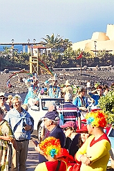 Teneriffa 2026-02-22 28  Teneriffa 2026 - Carnaval Puerto de la Cruz. Es war ein schöner, bunter und warmer Abschluss unserer fantastischen Prinzensession. : DVPJ, Toni I, Jules I., Prinz Karneval, Prinz, Prinzessin Aileen I., Hofmarschälle, Page, Pagen, Paginnen, HDK, Duisburg, Karneval, Helau, Tollität, Event, Session 2025, Session 2025, HDK Duisburg, Hauptausschuss, Hauptausschuss Karneval Duisburg, Duisburg ist echt
