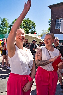 Maifest FW Loeschzug750 2025-05-01 09  Das erste Maifest 2025 - Am 1. Mai feierte die Freiwillige Feuerwehr in Mündelheim, genauer der Löschzug 750 Mündelheim, Ehingen und Serm, ihr traditioneles Maifest am Gerätehaus an der Barberstraße 20. : DVPJ, Toni I, Jules I., Prinz Karneval, Prinz, Prinzessin Aileen I., Hofmarschälle, Page, Pagen, Paginnen, HDK, Duisburg, Karneval, Helau, Tollität, Event, Session 2025, Session 2025, HDK Duisburg, Hauptausschuss, Hauptausschuss Karneval Duisburg, Duisburg ist echt