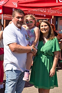 Maifest FW Loeschzug750 2025-05-01 13  Das erste Maifest 2025 - Am 1. Mai feierte die Freiwillige Feuerwehr in Mündelheim, genauer der Löschzug 750 Mündelheim, Ehingen und Serm, ihr traditioneles Maifest am Gerätehaus an der Barberstraße 20. : DVPJ, Toni I, Jules I., Prinz Karneval, Prinz, Prinzessin Aileen I., Hofmarschälle, Page, Pagen, Paginnen, HDK, Duisburg, Karneval, Helau, Tollität, Event, Session 2025, Session 2025, HDK Duisburg, Hauptausschuss, Hauptausschuss Karneval Duisburg, Duisburg ist echt