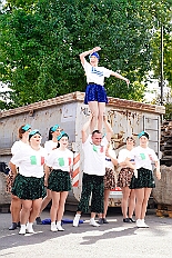 01 GardeGrillen Prinzegrd 2025-08-30 23  30. August, 4 mal Sommerfest - Das „Garde-Grillen“ der Duisburger Prinzengarde ist unser erstes Ziel an diesem Samstag in Duisburg-Meiderich. Danach geht es in den Süden Duisburgs, zur KG Sonniger-Süden. Auf ein kurzes Hallo geht es dann zur KG Rote Funken am Kalkweg. Von dort führt uns der Weg in den Westen Duisburgs. Die 1. KG Baerl Blau-Gelb e.V. feiert ihr Sommerfest auf dem Gelände des TUS Baerl. Das Heimspiel für Hofmarschall Thomas, dem Präsidenten der KG. : DVPJ, Toni I, Jules I., Prinz Karneval, Prinz, Prinzessin Aileen I., Hofmarschälle, Page, Pagen, Paginnen, HDK, Duisburg, Karneval, Helau, Tollität, Event, Session 2025, Session 2025, HDK Duisburg, Hauptausschuss, Hauptausschuss Karneval Duisburg, Duisburg ist echt