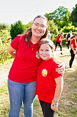 02 Sommerf SonnSued 2025-08-30 08  30. August, 4 mal Sommerfest - Das „Garde-Grillen“ der Duisburger Prinzengarde ist unser erstes Ziel an diesem Samstag in Duisburg-Meiderich. Danach geht es in den Süden Duisburgs, zur KG Sonniger-Süden. Auf ein kurzes Hallo geht es dann zur KG Rote Funken am Kalkweg. Von dort führt uns der Weg in den Westen Duisburgs. Die 1. KG Baerl Blau-Gelb e.V. feiert ihr Sommerfest auf dem Gelände des TUS Baerl. Das Heimspiel für Hofmarschall Thomas, dem Präsidenten der KG. : DVPJ, Toni I, Jules I., Prinz Karneval, Prinz, Prinzessin Aileen I., Hofmarschälle, Page, Pagen, Paginnen, HDK, Duisburg, Karneval, Helau, Tollität, Event, Session 2025, Session 2025, HDK Duisburg, Hauptausschuss, Hauptausschuss Karneval Duisburg, Duisburg ist echt