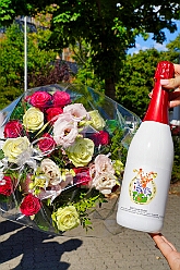 02 Irmas 80 Geb 2025-09-06 01  Samstags-Tour, 6. September - Ein Samstag voller Abwechslung. Der erste Termin, „Tag der Demokratie“, war auf dem Burgplatz. Eine Veranstaltung der Stadt Duisburg, dem HDK und diversen Organisationen aus der Stadt. Danach hieß es „Herzlichen Glückwunsch zum 80. Geburtstag“ liebe Irma. Danach ging es zur Platzanlage des TUS Viktoria 06 in Buchholz zum Benefiz-Spiel gegen die Traditionsmannschaft von Schalke 04. Im Sermer „Landgasthof-Schenke“ trafen wir den Elferrat der KG Südstern und wir sagten Hallo bei den „Sermer Damenstößchen“. Abschluss des Tages war dann auf dem 40. Geburtstag von Christian in der „MaRa Event Location“. : DVPJ, Toni I, Jules I., Prinz Karneval, Prinz, Prinzessin Aileen I., Hofmarschälle, Page, Pagen, Paginnen, HDK, Duisburg, Karneval, Helau, Tollität, Event, Session 2025, Session 2025, HDK Duisburg, Hauptausschuss, Hauptausschuss Karneval Duisburg, Duisburg ist echt