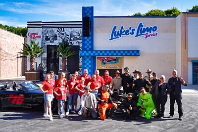 MoviePark 2025-09-07 04  Im „Movie Park“ mit Team ERDMÄNNCHEN - Am Sonntag 7. September haben wir einen schönen Tag mit der „Kleinen“ Prinzencrew im „Movie Park“ verbracht. Fotos mit der Stuntcrew gehörten auch dazu. : DVPJ, Toni I, Jules I., Prinz Karneval, Prinz, Prinzessin Aileen I., Hofmarschälle, Page, Pagen, Paginnen, HDK, Duisburg, Karneval, Helau, Tollität, Event, Session 2025, Session 2025, HDK Duisburg, Hauptausschuss, Hauptausschuss Karneval Duisburg, Duisburg ist echt