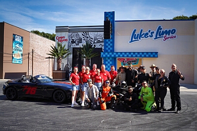 MoviePark 2025-09-07 05  Im „Movie Park“ mit Team ERDMÄNNCHEN - Am Sonntag 7. September haben wir einen schönen Tag mit der „Kleinen“ Prinzencrew im „Movie Park“ verbracht. Fotos mit der Stuntcrew gehörten auch dazu. : DVPJ, Toni I, Jules I., Prinz Karneval, Prinz, Prinzessin Aileen I., Hofmarschälle, Page, Pagen, Paginnen, HDK, Duisburg, Karneval, Helau, Tollität, Event, Session 2025, Session 2025, HDK Duisburg, Hauptausschuss, Hauptausschuss Karneval Duisburg, Duisburg ist echt