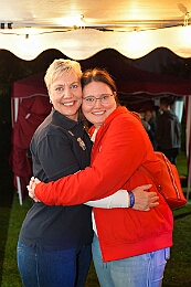 04 Sommerf AMaB 2025-09-13  (5)  Sommerfeste in DU, Mitte, Nord & Süd - Am 13. September war das erste Fest bei der Stadtgarde, gefeiert wurde am Clubhaus des DSC Preußen. Auch die Marxloher-Jecken „Feierten mit Freunden“, dies auf dem Gelände neben dem Niederrheinischen Karnevalsmusem. Bevor es dann zum letzten Fest ging pflanzte die Crew noch ihrem „Karnevalsbaum“. In Großenbaum war dann der Schlusspunkt beim Fest der KG Alle Mann an Bord. : DVPJ, Toni I, Jules I., Prinz Karneval, Prinz, Prinzessin Aileen I., Hofmarschälle, Page, Pagen, Paginnen, HDK, Duisburg, Karneval, Helau, Tollität, Event, Session 2025, Session 2025, HDK Duisburg, Hauptausschuss, Hauptausschuss Karneval Duisburg, Duisburg ist echt