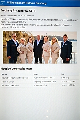 EmpfangRathaus 2025-11-07 01  Empfang im Rathaus der Stadt Duisburg -- OB Sören Link empfing se. des. Tollität Prinz Karneval der Stadt Duisburg 2026,Toni I.. mit seiner Crew im Rathaus. Ein Eintrag In das Gästebuch der Stadt Duisburg durfte hierbei nicht fehlen. : DVPJ, Toni I, Jules I., Prinz Karneval, Prinz, Prinzessin Aileen I., Hofmarschälle, Page, Pagen, Paginnen, HDK, Duisburg, Karneval, Helau, Tollität, Event, Session 2025, Session 2025, HDK Duisburg, Hauptausschuss, Hauptausschuss Karneval Duisburg, Duisburg ist echt