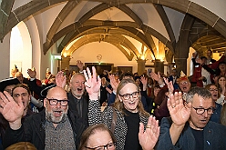 EmpfangRathaus 2025-11-07 23  Empfang im Rathaus der Stadt Duisburg -- OB Sören Link empfing se. des. Tollität Prinz Karneval der Stadt Duisburg 2026,Toni I.. mit seiner Crew im Rathaus. Ein Eintrag In das Gästebuch der Stadt Duisburg durfte hierbei nicht fehlen. : DVPJ, Toni I, Jules I., Prinz Karneval, Prinz, Prinzessin Aileen I., Hofmarschälle, Page, Pagen, Paginnen, HDK, Duisburg, Karneval, Helau, Tollität, Event, Session 2025, Session 2025, HDK Duisburg, Hauptausschuss, Hauptausschuss Karneval Duisburg, Duisburg ist echt