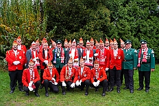 02 Hopped KG Suedsterm 2025-11-0 06  2 Mal Heimspiel  - Sonntagmorgen 9. November, Biwak der KG Alle Mann an Bord - die »Blauen Jungs« 1955 e.V., der „Heimathafen“ für unsere Christin und indirekt auch für se. des. Tollität. Ein Geschenk gab es auch, eine „Pömpel“ aus Marzipan. Danach dann zum Hoppditzerwachen der KG Südstern. Die Heimatgesellschaft in Serm von Pia und Toni. : DVPJ, Toni I, Jules I., Prinz Karneval, Prinz, Prinzessin Aileen I., Hofmarschälle, Page, Pagen, Paginnen, HDK, Duisburg, Karneval, Helau, Tollität, Event, Session 2025, Session 2025, HDK Duisburg, Hauptausschuss, Hauptausschuss Karneval Duisburg, Duisburg ist echt