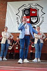 Herrensi Schottenz 2025-11-22 07  1. Herrenitzung der Session - Zum Start in den Sitzungskarneval der neuen Session sind wir Gäste bei der Herrensitzung der KG Schottenzunft in der Sporthalle des ETuS Bissingheim. : DVPJ, Toni I, Jules I., Prinz Karneval, Prinz, Prinzessin Aileen I., Hofmarschälle, Page, Pagen, Paginnen, HDK, Duisburg, Karneval, Helau, Tollität, Event, Session 2025, Session 2025, HDK Duisburg, Hauptausschuss, Hauptausschuss Karneval Duisburg, Duisburg ist echt