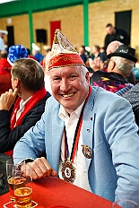 Herrensi Schottenz 2025-11-22 13  1. Herrenitzung der Session - Zum Start in den Sitzungskarneval der neuen Session sind wir Gäste bei der Herrensitzung der KG Schottenzunft in der Sporthalle des ETuS Bissingheim. : DVPJ, Toni I, Jules I., Prinz Karneval, Prinz, Prinzessin Aileen I., Hofmarschälle, Page, Pagen, Paginnen, HDK, Duisburg, Karneval, Helau, Tollität, Event, Session 2025, Session 2025, HDK Duisburg, Hauptausschuss, Hauptausschuss Karneval Duisburg, Duisburg ist echt