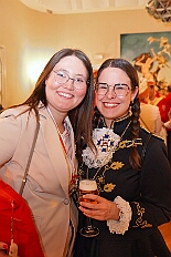 EinzugHofburg 2026-01-09 35  Unser Einzug in die Hofburg - Der Einzug des Prinzen mit seiner Crew in die Hofburg gehört schon länger zur Tradition im Duisburger Karneval. Einen Tag vor der Kürung bezog die Crew ihre Zimmer im WYNDHAM Hotel Duisburger Hof. Hier residieren  nun alle sieben bis zum Rosenmontag. : DVPJ, Toni I, Jules I., Prinz Karneval, Prinz, Prinzessin Aileen I., Hofmarschälle, Page, Pagen, Paginnen, HDK, Duisburg, Karneval, Helau, Tollität, Event, Session 2025, Session 2025, HDK Duisburg, Hauptausschuss, Hauptausschuss Karneval Duisburg, Duisburg ist echt
