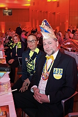 Kuerung Toni I 2026-01-10 025  Endlich Karnevalsprinz: Toni I. -  Am Samstag 10. Januar 2026 war es endlich soweit. Kürung se. Tollität Prinz Toni I., im Rahmen eines hochklassigen Galaabends in der ausverkauften Mercatorhalle in Duisburg. Ein stimmungsvoller Abend mit Show, Musik und Tanz. Vorab präsentierte sich die Prinzencrew 2026 im WYNDHAM Hotel Duisburger Hof der Leibgarde se. Tollität, die Prinzengarde der Stadt Duisburg. : DVPJ, Toni I, Jules I., Prinz Karneval, Prinz, Prinzessin Aileen I., Hofmarschälle, Page, Pagen, Paginnen, HDK, Duisburg, Karneval, Helau, Tollität, Event, Session 2025, Session 2025, HDK Duisburg, Hauptausschuss, Hauptausschuss Karneval Duisburg, Duisburg ist echt