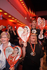 Kuerung Toni I 2026-01-10 043  Endlich Karnevalsprinz: Toni I. -  Am Samstag 10. Januar 2026 war es endlich soweit. Kürung se. Tollität Prinz Toni I., im Rahmen eines hochklassigen Galaabends in der ausverkauften Mercatorhalle in Duisburg. Ein stimmungsvoller Abend mit Show, Musik und Tanz. Vorab präsentierte sich die Prinzencrew 2026 im WYNDHAM Hotel Duisburger Hof der Leibgarde se. Tollität, die Prinzengarde der Stadt Duisburg. : DVPJ, Toni I, Jules I., Prinz Karneval, Prinz, Prinzessin Aileen I., Hofmarschälle, Page, Pagen, Paginnen, HDK, Duisburg, Karneval, Helau, Tollität, Event, Session 2025, Session 2025, HDK Duisburg, Hauptausschuss, Hauptausschuss Karneval Duisburg, Duisburg ist echt