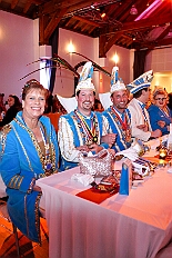 PrinzEmpf 2026- 01-11 047  Prinzenempfang 2026 - Seine Tollität Prinz Toni I. und seine Crew empfangen im Steinhof in Huckingen Sponsoren, den HDK-Förderkreis, Familie und Freunde. Zu Ihnen zählen auch Bastian I. und Steffen I., das Prinzenpaar der KGK aus Moers. Ihnen Allen wird ein lockeres Rahmenprogramm, gestaltet von Duisburger Garde- und Showtanzgruppen und natürlich beider Prinzencrews, geboten. : DVPJ, Toni I, Jules I., Prinz Karneval, Prinz, Prinzessin Aileen I., Hofmarschälle, Page, Pagen, Paginnen, HDK, Duisburg, Karneval, Helau, Tollität, Event, Session 2025, Session 2025, HDK Duisburg, Hauptausschuss, Hauptausschuss Karneval Duisburg, Duisburg ist echt