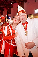 PrinzEmpf 2026- 01-11 054  Prinzenempfang 2026 - Seine Tollität Prinz Toni I. und seine Crew empfangen im Steinhof in Huckingen Sponsoren, den HDK-Förderkreis, Familie und Freunde. Zu Ihnen zählen auch Bastian I. und Steffen I., das Prinzenpaar der KGK aus Moers. Ihnen Allen wird ein lockeres Rahmenprogramm, gestaltet von Duisburger Garde- und Showtanzgruppen und natürlich beider Prinzencrews, geboten. : DVPJ, Toni I, Jules I., Prinz Karneval, Prinz, Prinzessin Aileen I., Hofmarschälle, Page, Pagen, Paginnen, HDK, Duisburg, Karneval, Helau, Tollität, Event, Session 2025, Session 2025, HDK Duisburg, Hauptausschuss, Hauptausschuss Karneval Duisburg, Duisburg ist echt