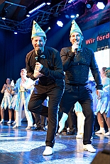 PrinzEmpf 2026- 01-11 067  Prinzenempfang 2026 - Seine Tollität Prinz Toni I. und seine Crew empfangen im Steinhof in Huckingen Sponsoren, den HDK-Förderkreis, Familie und Freunde. Zu Ihnen zählen auch Bastian I. und Steffen I., das Prinzenpaar der KGK aus Moers. Ihnen Allen wird ein lockeres Rahmenprogramm, gestaltet von Duisburger Garde- und Showtanzgruppen und natürlich beider Prinzencrews, geboten. : DVPJ, Toni I, Jules I., Prinz Karneval, Prinz, Prinzessin Aileen I., Hofmarschälle, Page, Pagen, Paginnen, HDK, Duisburg, Karneval, Helau, Tollität, Event, Session 2025, Session 2025, HDK Duisburg, Hauptausschuss, Hauptausschuss Karneval Duisburg, Duisburg ist echt