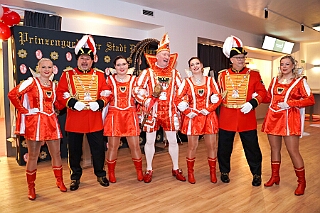 GalasitzPrinzgrd 2026-01-13 03  Galasitzung der Prinzengarde - Am Dienstag Abend war die Galasitzung für uns Programm. Eine Sitzung mit besonderem Dresscode. Neben den vielen Kölnern Programmpunkten haben wir unsere Stadt Duisburg, wie Toni I. sie auch in seinen Lieder als „sein Duisburg“ vorträgt, prächtig verkauft. Ein glanzvoller Abend. : DVPJ, Toni I, Jules I., Prinz Karneval, Prinz, Prinzessin Aileen I., Hofmarschälle, Page, Pagen, Paginnen, HDK, Duisburg, Karneval, Helau, Tollität, Event, Session 2025, Session 2025, HDK Duisburg, Hauptausschuss, Hauptausschuss Karneval Duisburg, Duisburg ist echt