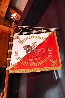 GalasitzPrinzgrd 2026-01-13 11  Galasitzung der Prinzengarde - Am Dienstag Abend war die Galasitzung für uns Programm. Eine Sitzung mit besonderem Dresscode. Neben den vielen Kölnern Programmpunkten haben wir unsere Stadt Duisburg, wie Toni I. sie auch in seinen Lieder als „sein Duisburg“ vorträgt, prächtig verkauft. Ein glanzvoller Abend. : DVPJ, Toni I, Jules I., Prinz Karneval, Prinz, Prinzessin Aileen I., Hofmarschälle, Page, Pagen, Paginnen, HDK, Duisburg, Karneval, Helau, Tollität, Event, Session 2025, Session 2025, HDK Duisburg, Hauptausschuss, Hauptausschuss Karneval Duisburg, Duisburg ist echt