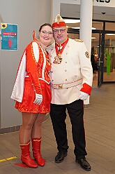 01 HeliosKlinikStJohannes 2026-01-14 02  In der Kinderklinik und im Rathaus - Am Mittwoch 14. Januar besuchten wir die Kinderintensivstation in der Helios St. Johannes Klinik Duisburg. Das sorgte für ein wenig Freude und Abwechslung im Klinikalltag. Abend stand dann der Besuch der CDU Ratsfraktion im Rathaus am Burgplatz auf dem Programm. : DVPJ, Toni I, Jules I., Prinz Karneval, Prinz, Prinzessin Aileen I., Hofmarschälle, Page, Pagen, Paginnen, HDK, Duisburg, Karneval, Helau, Tollität, Event, Session 2025, Session 2025, HDK Duisburg, Hauptausschuss, Hauptausschuss Karneval Duisburg, Duisburg ist echt