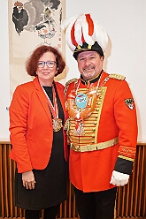 02 CDU Rathaus 2026-01-14 15  In der Kinderklinik und im Rathaus - Am Mittwoch 14. Januar besuchten wir die Kinderintensivstation in der Helios St. Johannes Klinik Duisburg. Das sorgte für ein wenig Freude und Abwechslung im Klinikalltag. Abend stand dann der Besuch der CDU Ratsfraktion im Rathaus am Burgplatz auf dem Programm. : DVPJ, Toni I, Jules I., Prinz Karneval, Prinz, Prinzessin Aileen I., Hofmarschälle, Page, Pagen, Paginnen, HDK, Duisburg, Karneval, Helau, Tollität, Event, Session 2025, Session 2025, HDK Duisburg, Hauptausschuss, Hauptausschuss Karneval Duisburg, Duisburg ist echt