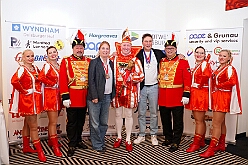 Sponsorenempfang 2026-01-15 11  Sponsorenabend - Sechs Tage nach seiner Kürung zum Prinz Toni I. hatte er nicht nur seine, sondern des gesamten Duisburger Karnevals, Unterstützerinnen und Unterstützer, zu einem Empfang in das WYNDHAM Hotel Duisburger Hof eingeladen. : DVPJ, Toni I, Jules I., Prinz Karneval, Prinz, Prinzessin Aileen I., Hofmarschälle, Page, Pagen, Paginnen, HDK, Duisburg, Karneval, Helau, Tollität, Event, Session 2025, Session 2025, HDK Duisburg, Hauptausschuss, Hauptausschuss Karneval Duisburg, Duisburg ist echt