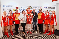Sponsorenempfang 2026-01-15 13  Sponsorenabend - Sechs Tage nach seiner Kürung zum Prinz Toni I. hatte er nicht nur seine, sondern des gesamten Duisburger Karnevals, Unterstützerinnen und Unterstützer, zu einem Empfang in das WYNDHAM Hotel Duisburger Hof eingeladen. : DVPJ, Toni I, Jules I., Prinz Karneval, Prinz, Prinzessin Aileen I., Hofmarschälle, Page, Pagen, Paginnen, HDK, Duisburg, Karneval, Helau, Tollität, Event, Session 2025, Session 2025, HDK Duisburg, Hauptausschuss, Hauptausschuss Karneval Duisburg, Duisburg ist echt