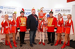 Sponsorenempfang 2026-01-15 19  Sponsorenabend - Sechs Tage nach seiner Kürung zum Prinz Toni I. hatte er nicht nur seine, sondern des gesamten Duisburger Karnevals, Unterstützerinnen und Unterstützer, zu einem Empfang in das WYNDHAM Hotel Duisburger Hof eingeladen. : DVPJ, Toni I, Jules I., Prinz Karneval, Prinz, Prinzessin Aileen I., Hofmarschälle, Page, Pagen, Paginnen, HDK, Duisburg, Karneval, Helau, Tollität, Event, Session 2025, Session 2025, HDK Duisburg, Hauptausschuss, Hauptausschuss Karneval Duisburg, Duisburg ist echt