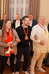 Sponsorenempfang 2026-01-15 26  Sponsorenabend - Sechs Tage nach seiner Kürung zum Prinz Toni I. hatte er nicht nur seine, sondern des gesamten Duisburger Karnevals, Unterstützerinnen und Unterstützer, zu einem Empfang in das WYNDHAM Hotel Duisburger Hof eingeladen. : DVPJ, Toni I, Jules I., Prinz Karneval, Prinz, Prinzessin Aileen I., Hofmarschälle, Page, Pagen, Paginnen, HDK, Duisburg, Karneval, Helau, Tollität, Event, Session 2025, Session 2025, HDK Duisburg, Hauptausschuss, Hauptausschuss Karneval Duisburg, Duisburg ist echt