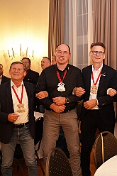 Sponsorenempfang 2026-01-15 27  Sponsorenabend - Sechs Tage nach seiner Kürung zum Prinz Toni I. hatte er nicht nur seine, sondern des gesamten Duisburger Karnevals, Unterstützerinnen und Unterstützer, zu einem Empfang in das WYNDHAM Hotel Duisburger Hof eingeladen. : DVPJ, Toni I, Jules I., Prinz Karneval, Prinz, Prinzessin Aileen I., Hofmarschälle, Page, Pagen, Paginnen, HDK, Duisburg, Karneval, Helau, Tollität, Event, Session 2025, Session 2025, HDK Duisburg, Hauptausschuss, Hauptausschuss Karneval Duisburg, Duisburg ist echt