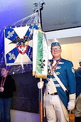 01 HerrensEhrengrd  2026-01-18 05  Tour-Tag, Sonntag 18. Januar - An diesem Sonntagmorgen startetet wir fast zur Frühschoppenzeit in der „Alten Feuerwache“ auf der Herrensitzung der Ehrengarde Blau-Weiß, eine Heimveranstaltung für unsere Rabea und unserem Olli. Danach stand dann die nächste Herrensitzung auf dem Plan, die von der KG Blau-Silber Rheinhausen im „Stellwerkshof“. Un wie kann es anders sein, der letzte Act ,wieder mal, im Steinhof. Die Lebenshilfe hielt dort ihre 15. Integrative Karnevalssitzung mit Unterstützung des HDK ab. : DVPJ, Toni I, Jules I., Prinz Karneval, Prinz, Prinzessin Aileen I., Hofmarschälle, Page, Pagen, Paginnen, HDK, Duisburg, Karneval, Helau, Tollität, Event, Session 2025, Session 2025, HDK Duisburg, Hauptausschuss, Hauptausschuss Karneval Duisburg, Duisburg ist echt