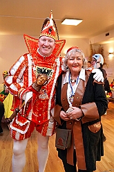 03 Lebenshilfe 2026-01-18 07  Tour-Tag, Sonntag 18. Januar - An diesem Sonntagmorgen startetet wir fast zur Frühschoppenzeit in der „Alten Feuerwache“ auf der Herrensitzung der Ehrengarde Blau-Weiß, eine Heimveranstaltung für unsere Rabea und unserem Olli. Danach stand dann die nächste Herrensitzung auf dem Plan, die von der KG Blau-Silber Rheinhausen im „Stellwerkshof“. Un wie kann es anders sein, der letzte Act ,wieder mal, im Steinhof. Die Lebenshilfe hielt dort ihre 15. Integrative Karnevalssitzung mit Unterstützung des HDK ab. : DVPJ, Toni I, Jules I., Prinz Karneval, Prinz, Prinzessin Aileen I., Hofmarschälle, Page, Pagen, Paginnen, HDK, Duisburg, Karneval, Helau, Tollität, Event, Session 2025, Session 2025, HDK Duisburg, Hauptausschuss, Hauptausschuss Karneval Duisburg, Duisburg ist echt