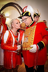 03 Lebenshilfe 2026-01-18 21  Tour-Tag, Sonntag 18. Januar - An diesem Sonntagmorgen startetet wir fast zur Frühschoppenzeit in der „Alten Feuerwache“ auf der Herrensitzung der Ehrengarde Blau-Weiß, eine Heimveranstaltung für unsere Rabea und unserem Olli. Danach stand dann die nächste Herrensitzung auf dem Plan, die von der KG Blau-Silber Rheinhausen im „Stellwerkshof“. Un wie kann es anders sein, der letzte Act ,wieder mal, im Steinhof. Die Lebenshilfe hielt dort ihre 15. Integrative Karnevalssitzung mit Unterstützung des HDK ab. : DVPJ, Toni I, Jules I., Prinz Karneval, Prinz, Prinzessin Aileen I., Hofmarschälle, Page, Pagen, Paginnen, HDK, Duisburg, Karneval, Helau, Tollität, Event, Session 2025, Session 2025, HDK Duisburg, Hauptausschuss, Hauptausschuss Karneval Duisburg, Duisburg ist echt