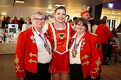 03 Lebenshilfe 2026-01-18 23  Tour-Tag, Sonntag 18. Januar - An diesem Sonntagmorgen startetet wir fast zur Frühschoppenzeit in der „Alten Feuerwache“ auf der Herrensitzung der Ehrengarde Blau-Weiß, eine Heimveranstaltung für unsere Rabea und unserem Olli. Danach stand dann die nächste Herrensitzung auf dem Plan, die von der KG Blau-Silber Rheinhausen im „Stellwerkshof“. Un wie kann es anders sein, der letzte Act ,wieder mal, im Steinhof. Die Lebenshilfe hielt dort ihre 15. Integrative Karnevalssitzung mit Unterstützung des HDK ab. : DVPJ, Toni I, Jules I., Prinz Karneval, Prinz, Prinzessin Aileen I., Hofmarschälle, Page, Pagen, Paginnen, HDK, Duisburg, Karneval, Helau, Tollität, Event, Session 2025, Session 2025, HDK Duisburg, Hauptausschuss, Hauptausschuss Karneval Duisburg, Duisburg ist echt