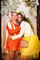 04 Piratens PiratenDSuedens 2026-01-23 21  Tour-Tag, 23.Januar - Am frühen Abend begannen wir mit einem Gastspiel in Essen. Dort hatte die „1.Gr. KG Klein-aaf“ zu einem Hausfrauennachmittag ins Pfarrheim „Herz-Jesu“ geladen. Zurück in Duisburg haben wie die Jubiläumsfeier zum 66 jährigen Geburtstag der KG Blau-Weiß Neumühl „Die Pils-Sucher“ besucht. Darauf folgten dann im Duisburger Landfermann-Gymnasium die Herrensitzung der Prinzengarde und im „Efendi-Festsall“ die Piratesause 2.0 „Karneval meets Mallorca“, Heimspiel für unsere Tichi. : DVPJ, Toni I, Jules I., Prinz Karneval, Prinz, Prinzessin Aileen I., Hofmarschälle, Page, Pagen, Paginnen, HDK, Duisburg, Karneval, Helau, Tollität, Event, Session 2025, Session 2025, HDK Duisburg, Hauptausschuss, Hauptausschuss Karneval Duisburg, Duisburg ist echt