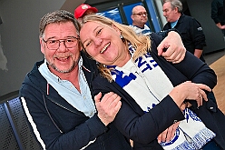 02 MSV Empfang 2026- 01-25 16  Stadtgarde und MSV -  Zu besten Mittagszeit waren wir der Programmpunkt auf der Herrensitzung der Stadtgarde Duisburg Rot-Weiss in der Aula des Gertrud-Bäumer-Berufskollegs. Dann ging es ins „Wohnzimmer“ aller MSV Fan´s. In der Business Lounge in der „schauinsland reisen arena“ fand der jährliche Sponsoren Neujahrs Empfang statt. : DVPJ, Toni I, Jules I., Prinz Karneval, Prinz, Prinzessin Aileen I., Hofmarschälle, Page, Pagen, Paginnen, HDK, Duisburg, Karneval, Helau, Tollität, Event, Session 2025, Session 2025, HDK Duisburg, Hauptausschuss, Hauptausschuss Karneval Duisburg, Duisburg ist echt