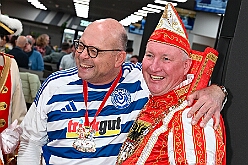 02 MSV Empfang 2026- 01-25 26  Stadtgarde und MSV -  Zu besten Mittagszeit waren wir der Programmpunkt auf der Herrensitzung der Stadtgarde Duisburg Rot-Weiss in der Aula des Gertrud-Bäumer-Berufskollegs. Dann ging es ins „Wohnzimmer“ aller MSV Fan´s. In der Business Lounge in der „schauinsland reisen arena“ fand der jährliche Sponsoren Neujahrs Empfang statt. : DVPJ, Toni I, Jules I., Prinz Karneval, Prinz, Prinzessin Aileen I., Hofmarschälle, Page, Pagen, Paginnen, HDK, Duisburg, Karneval, Helau, Tollität, Event, Session 2025, Session 2025, HDK Duisburg, Hauptausschuss, Hauptausschuss Karneval Duisburg, Duisburg ist echt